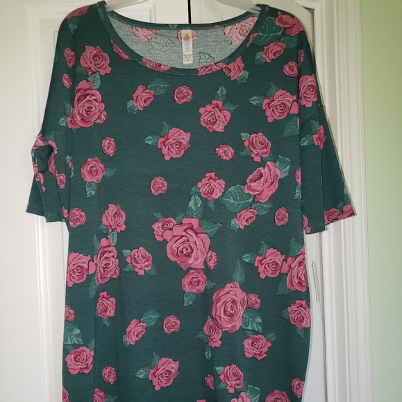 LuLaRoe Tops - Lularoe XS Irma